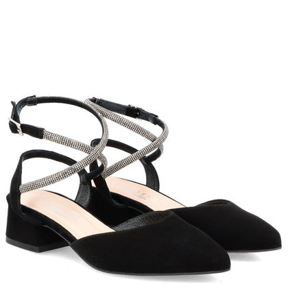 Czółenka z ozdobnymi paseczkami - KOTYL 9939 CZARNE