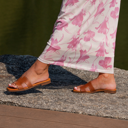 Wygodne klapki ze skóry - OH! MY SANDALS 5566 BRĄZOWE