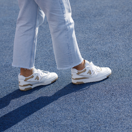 Sneakersy damskie - NEW BALANCE BBW550BT BIAŁO-BRĄZOWE