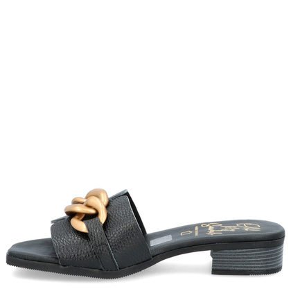 Skórzane klapki z ozdobą - OH! MY SANDALS 5348 CZARNE