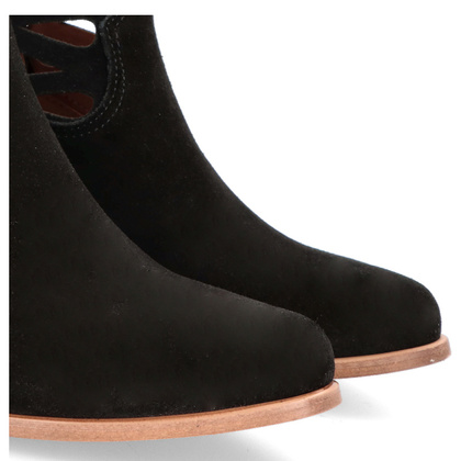 Krótkie botki z wycięciami - TYMOTEO L1045 CZARNE