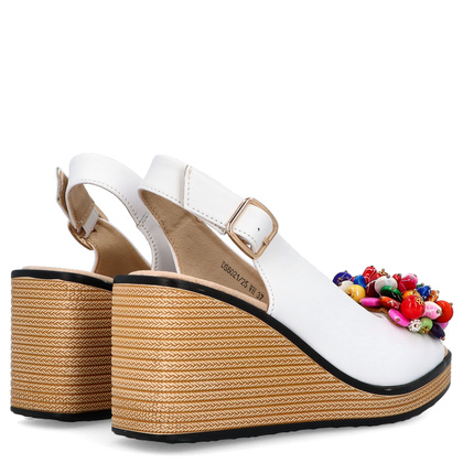 Skórzane sandały na koturnie - FILIPPO DS6021/25 BIAŁE