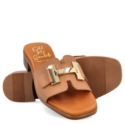 Skórzane klapki z ozdobą - OH! MY SANDALS 5605 JASNY BRĄZ
