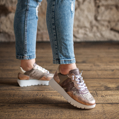 Hiszpańskie sneakersy premium - WONDERS A-2491 ZŁOTE