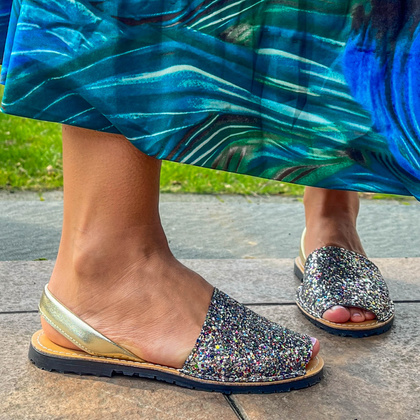 Eleganckie hiszpańskie sandały - TYMOTEO 550 MULTIKOLOR