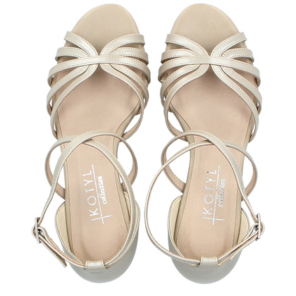 Skórzane sandałki do tańca na niskim obcasie - KOTYL 3823 PERŁOWE