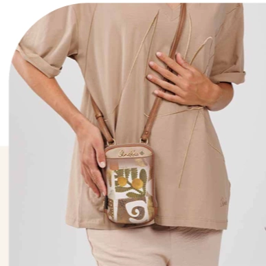 Torebka na telefon Anekke Amphora 42713-911 – praktyczna i stylowa