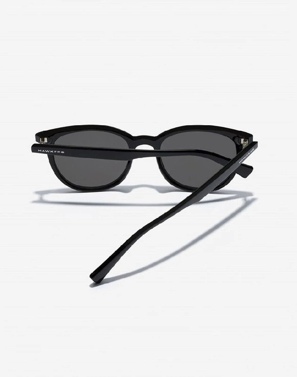 HAWKERS -Stylowe okulary przeciwsłoneczne B-town Grey Storm HA-HBTO21GLTO