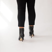 Botki na szpilce premium - GUESS SILENE FL8SILLEA10 CZARNE