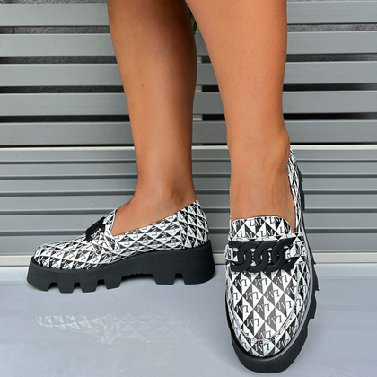 Skórzane mokasyny z ozdobą - LAURA MESSI 2601 CZARNO - BIAŁE