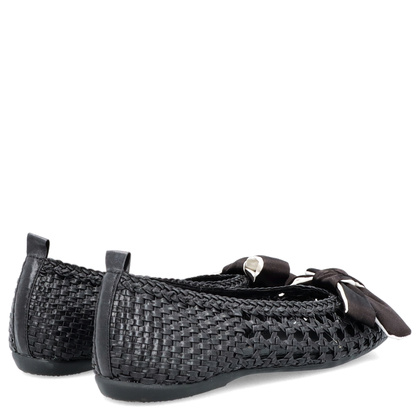 Hiszpańskie baleriny z kokardką - WONDERS CH-1001 CZARNE