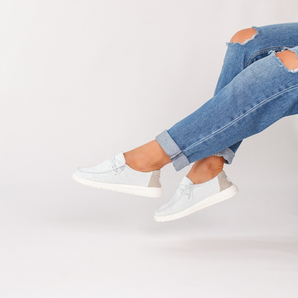 Lekkie półbuty damskie - HEY DUDE WENDY EYELET LACE 43128 BŁĘKITNE