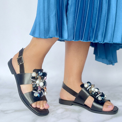 Skórzane sandały z ozdobą - TYMOTEO 3801 CZARNE