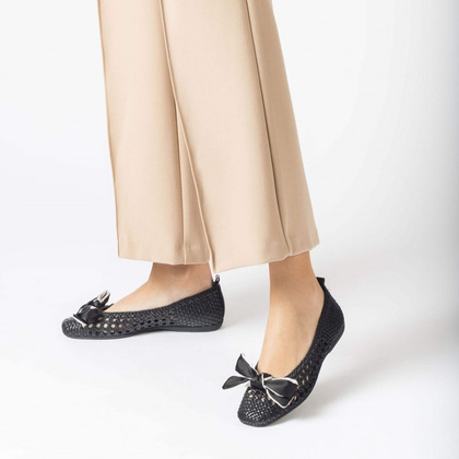 Hiszpańskie baleriny z kokardką - WONDERS CH-1001 CZARNE