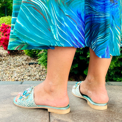 Zdobne klapki ze skóry - BOTTEGA SMERALDA 214WLD TURKUSOWE