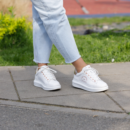 Sneakersy damskie - KARL LAGERFELD KAPRI KL62538 BIAŁE