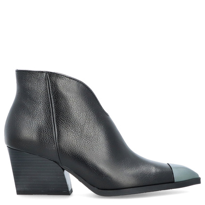 Hiszpańskie kowbojki z wycięciem - HISPANITAS HI243596 CZARNE