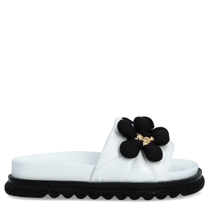 Skórzane klapki damskie - BOCCATO 475.068 BIAŁE