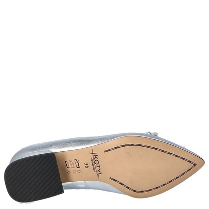 Czółenka na niskim obcasie - KOTYL 9925 SREBRNE