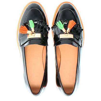 Skórzane mokasyny na kontrastowej podeszwie - TYMOTEO A1002 CZARNE+POMARAŃCZ