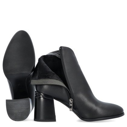 Skórzane botki na słupku - FILIPPO DBT6548/24 CZARNE