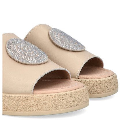 Skórzane klapki na platformie - FILIPPO DK6987/25 BEŻOWE