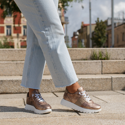 Hiszpańskie sneakersy premium - WONDERS A-2492 ZŁOTE