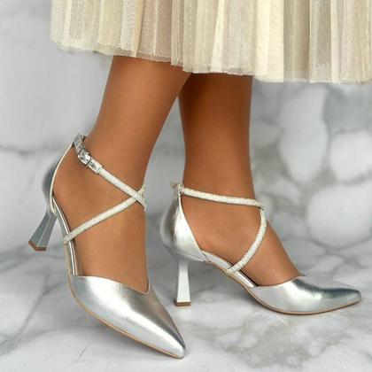 Szpilki ślubne z błyszczącymi paseczkami - KOTYL 3713 SREBRNE