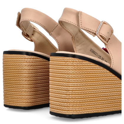 Skórzane sandały na koturnie - FILIPPO DS6021/25 BEŻOWE