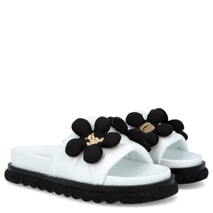 Skórzane klapki damskie - BOCCATO 475.068 BIAŁE