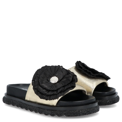 Skórzane klapki damskie z kwiatem - BOCCATO 475.24-121 ZŁOTE