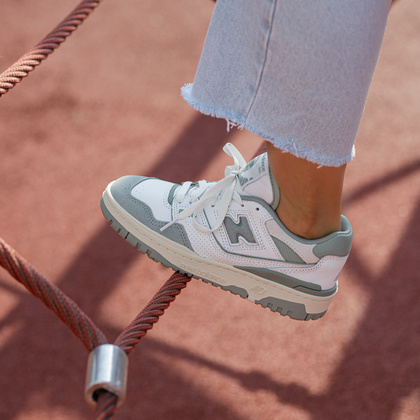 Sneakersy damskie - NEW BALANCE BBW550NED BIAŁO-ZIELONE