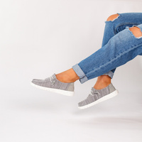 Lekkie półbuty damskie - HEY DUDE WENDY STRETCH SOX 41878 SZARE