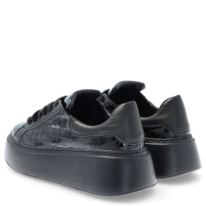 Skórzane sneakersy na grubej podeszwie - TYMOTEO P1020 CZARNE