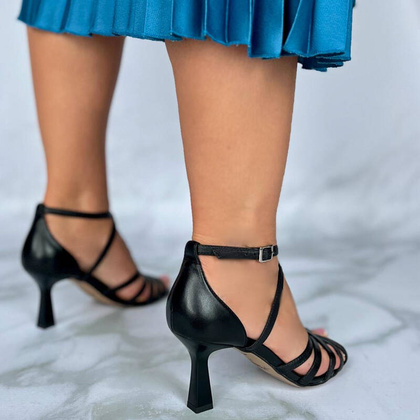 Skórzane sandałki do tańca - KOTYL 4370 CZARNE