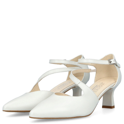 Ślubne buty na niskim obcasie - KOTYL 5441 ECRU PERŁOWE