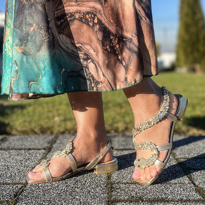 Eleganckie hiszpańskie sandały - ALMA EN PENA V240730 ZŁOTE