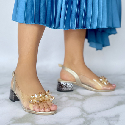 Silikonowe sandałki na niskim obcasie - TYMOTEO 476-37 ZŁOTE