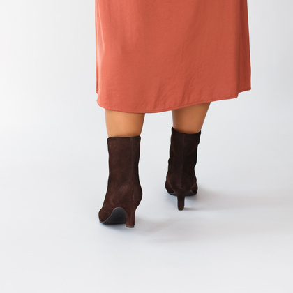 Skórzane botki na obcasie - TYMOTEO G1076 CZEKOLADOWE