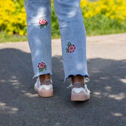 Sneakersy skórzane z ozdobami - GIO+ BLUE100 BIAŁE