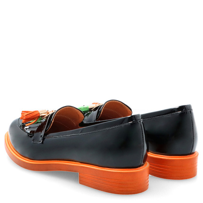 Skórzane mokasyny na kontrastowej podeszwie - TYMOTEO A1002 CZARNE+POMARAŃCZ