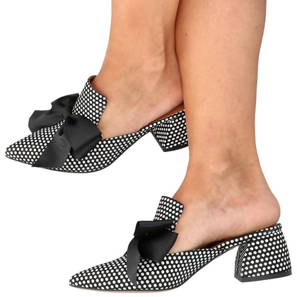 Klapki w groszki - TYMOTEO UTTI CZARNO BIAŁE