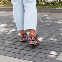Zdobne sneakersy damskie - LAURA VITA NIKITO 09 BORDOWE