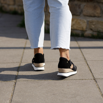 Hiszpańskie sneakersy na koturnie - GIOSEPPO 74059 CZARNE