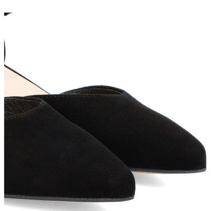 Czółenka z ozdobnymi paseczkami - KOTYL 9939 CZARNE