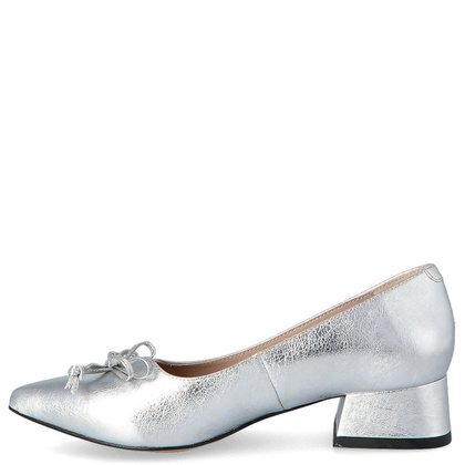 Czółenka na niskim obcasie - KOTYL 9925 SREBRNE