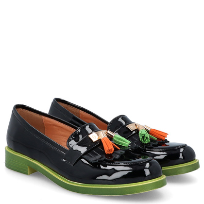 Skórzane mokasyny na kontrastowej podeszwie - TYMOTEO A1002 CZARNE+ZIELONY