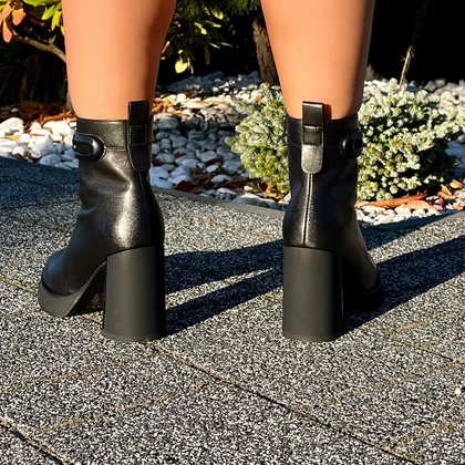 Skórzane botki na platformie - FILIPPO DBT6546/24 CZARNE