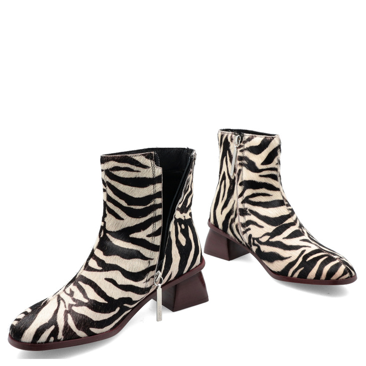 Botki z motywem zwierzęcym - GIOSEPPO 776872 ZEBRA