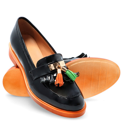 Skórzane mokasyny na kontrastowej podeszwie - TYMOTEO A1002 CZARNE+POMARAŃCZ